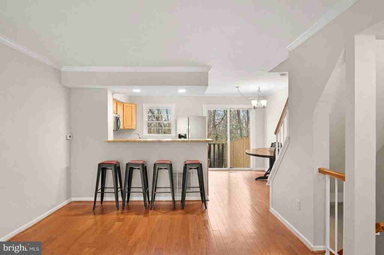 8483 Laurel Oak Dr - Photo 4 of 18