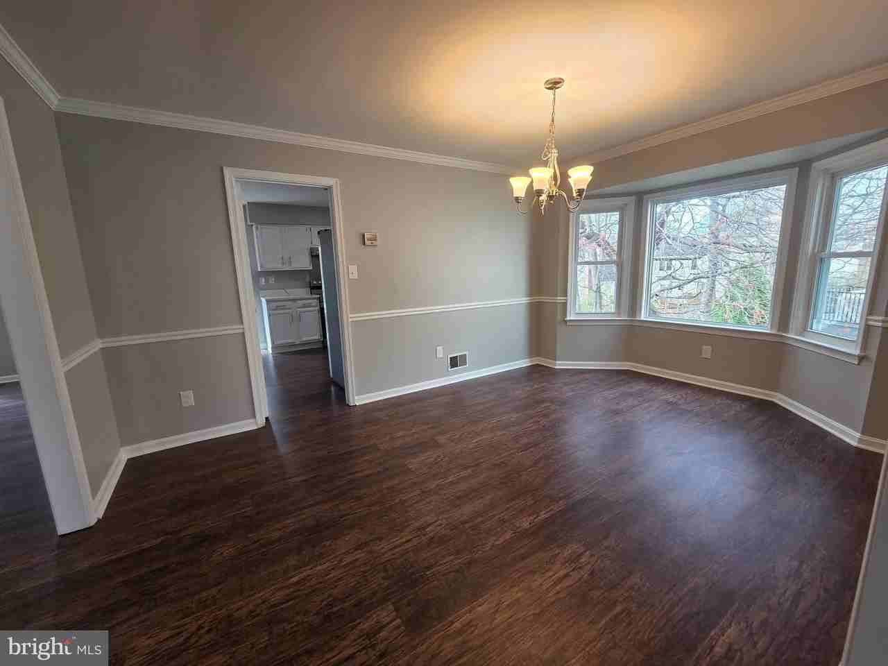 2220 Cedar Mill Ct - Photo 5 of 48