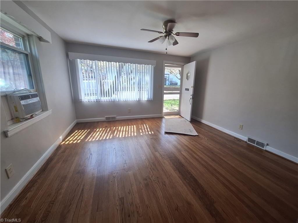 175 W End Blvd - Photo 3 of 17