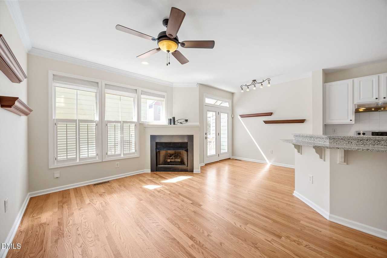 448 Heritage Village Ln - Photo 2 of 19