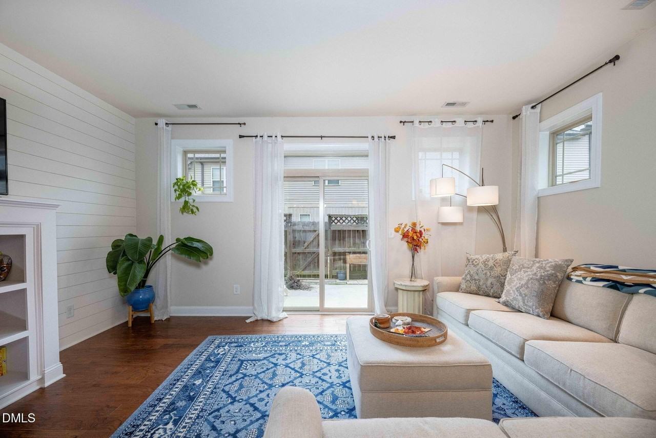 2816 Piedmont River Way - Photo 5 of 50