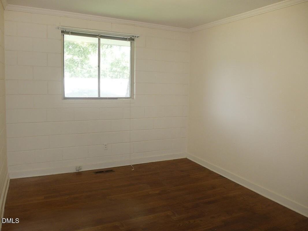 529 Hillsborough St Apt G2 - Photo 7 of 10