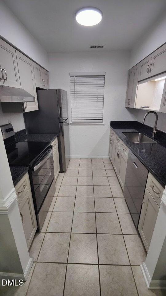 804 Pine Forest Trl - Photo 4 of 15