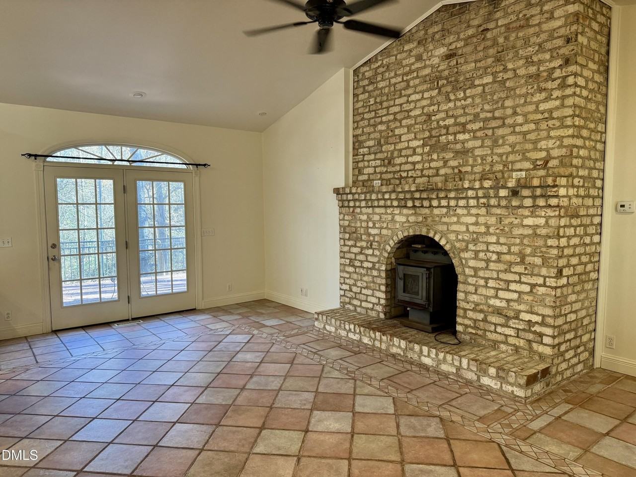 11200 Centaur Rd - Photo 2 of 8