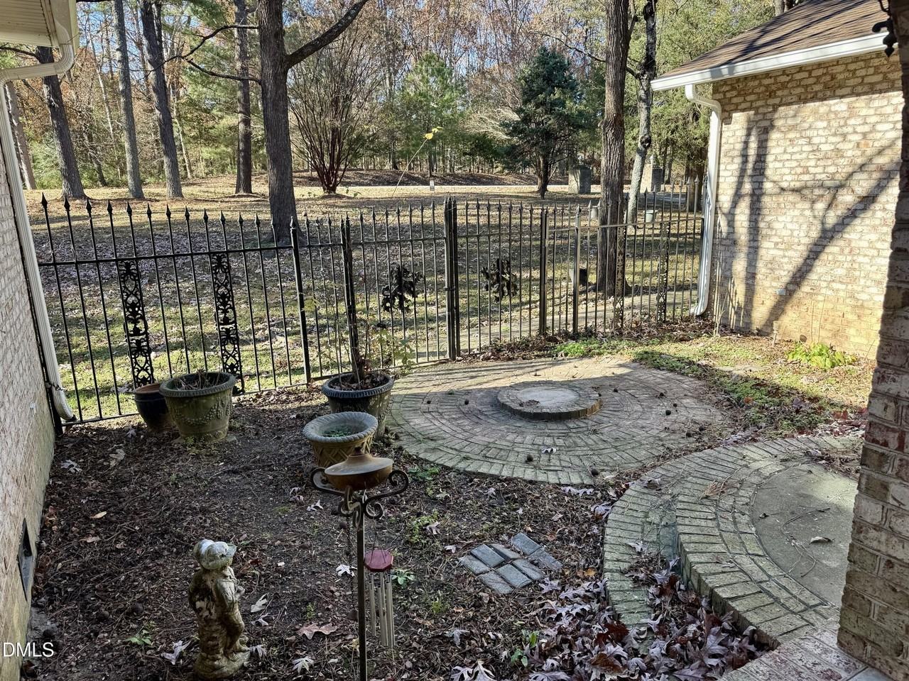 11200 Centaur Rd - Photo 7 of 8