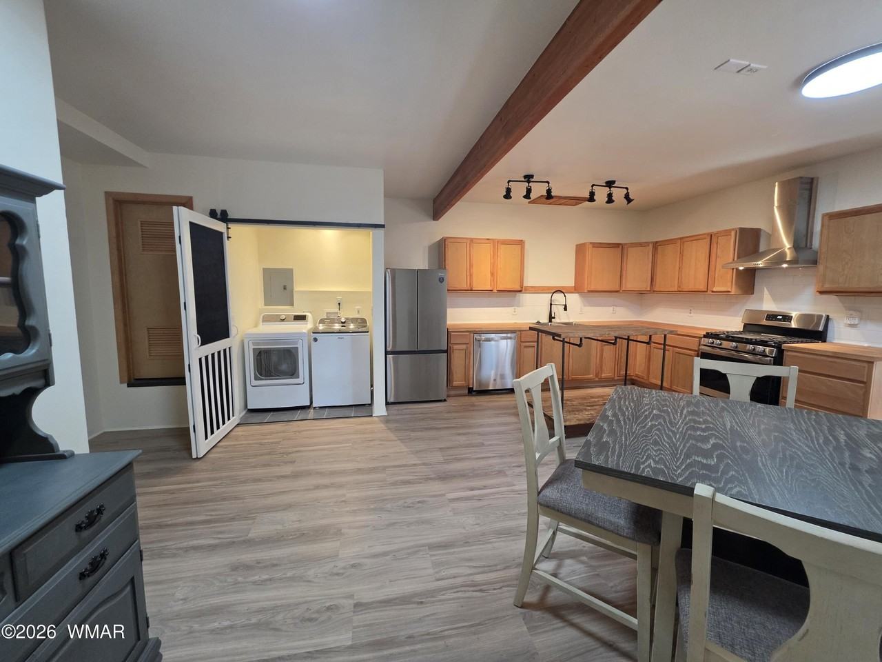 625 S Evergreen Dr - Photo 4 of 23