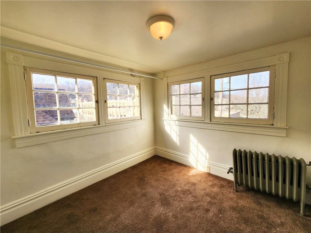 305 Marguerite Ave #B - Photo 2 of 6