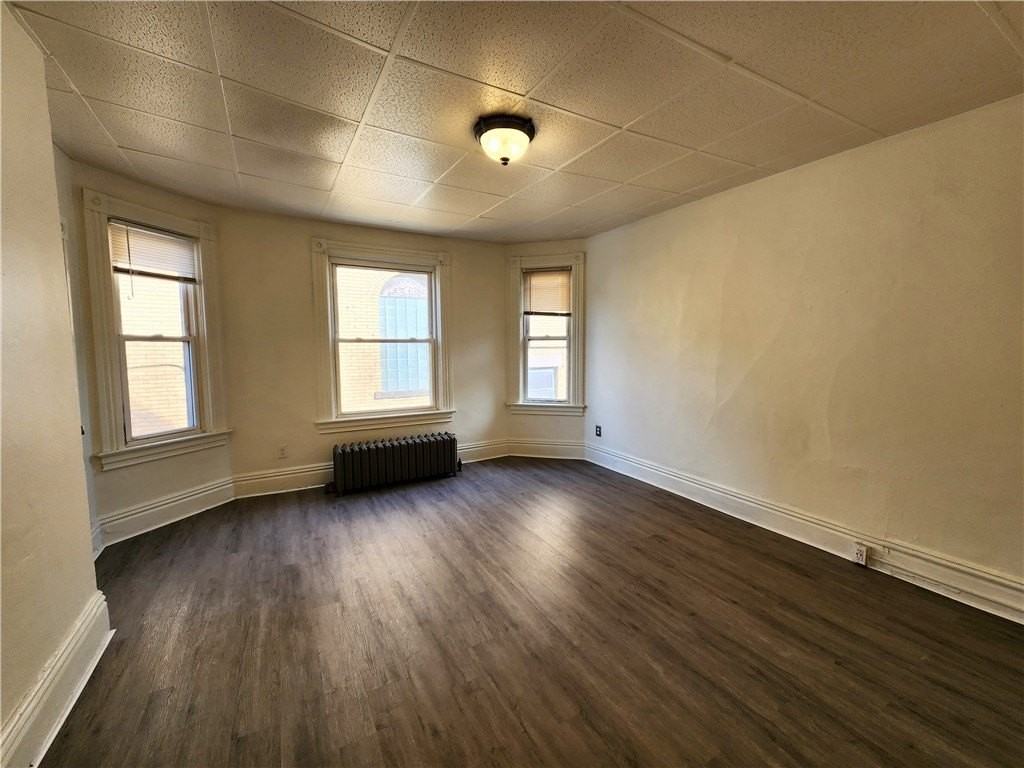 305 Marguerite Ave #B - Photo 4 of 6