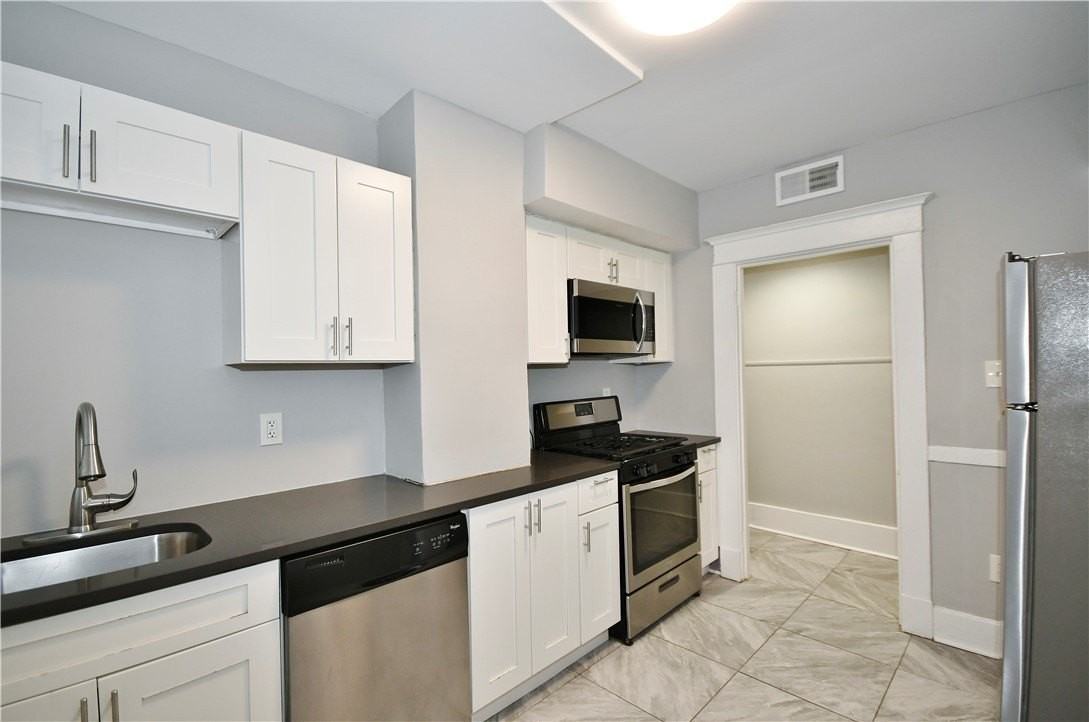5518 Broad St - Photo 5 of 8