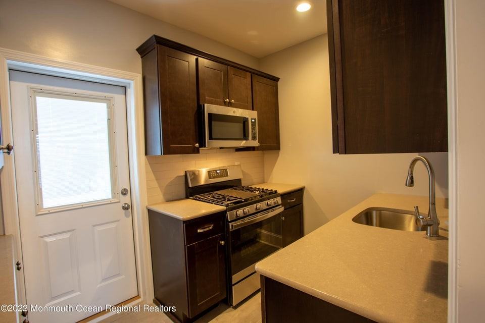 6 3rd Ave - Photo 3 of 4