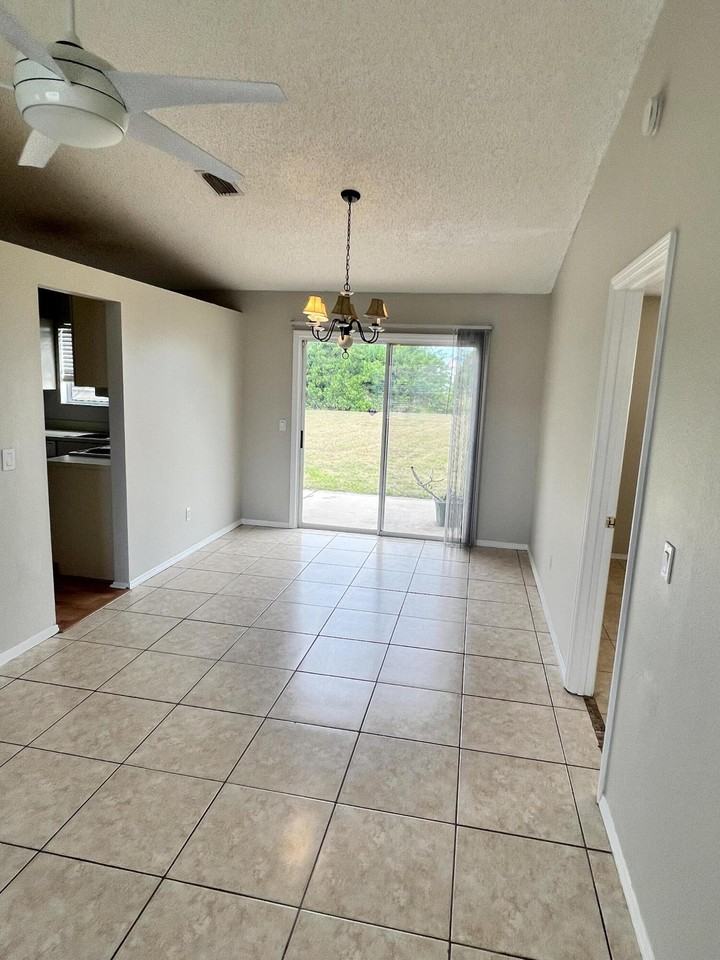 5110 Nw Erskin Ter - Photo 7 of 27