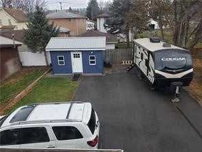 333 1/2 Garfield Ave - Photo 6 of 48