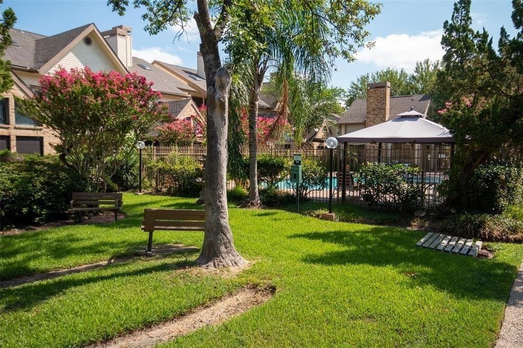 2425 Holly Hall St - Photo 3 of 8