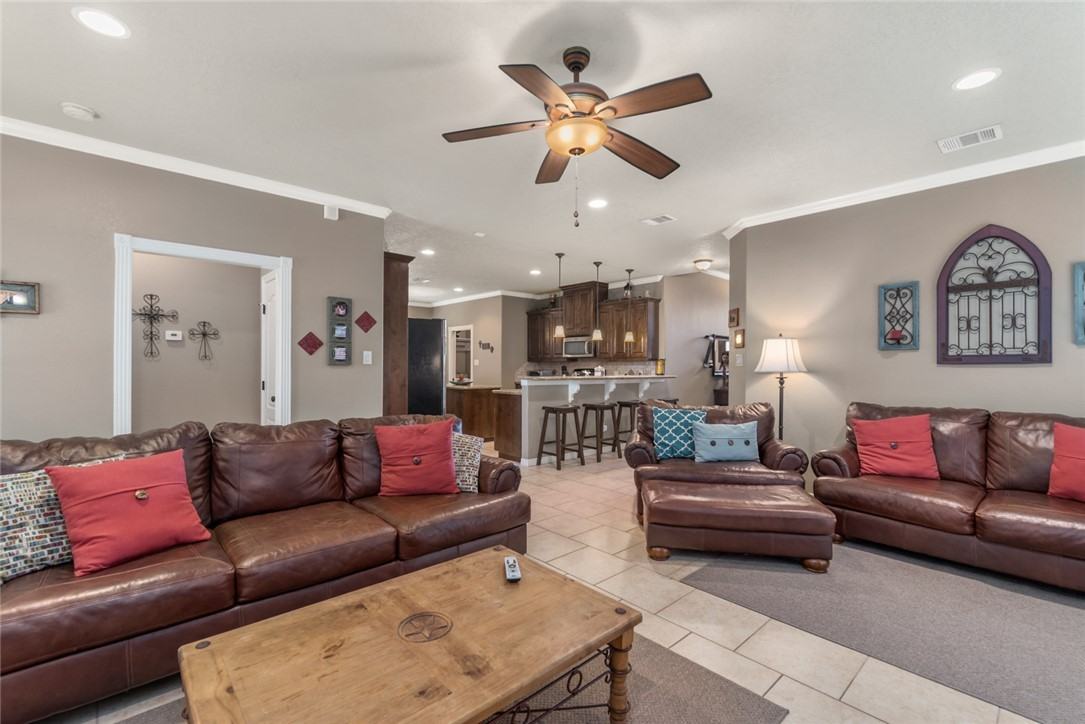 131 Roucourt Loop - Photo 7 of 21