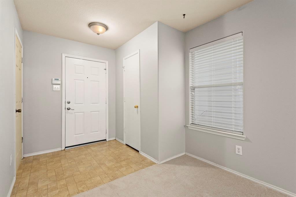 1614 Wooded Acres Dr - Photo 4 of 26