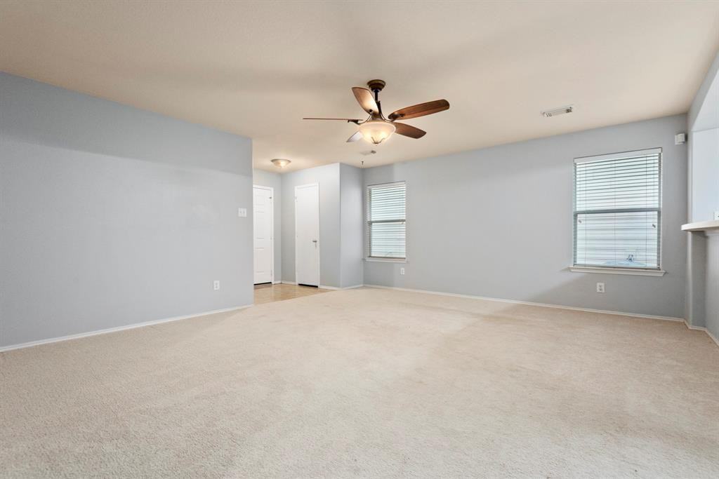 1614 Wooded Acres Dr - Photo 6 of 26