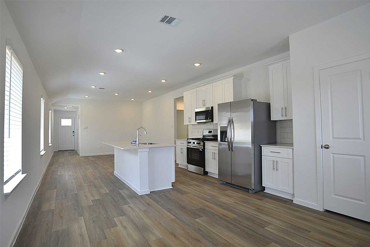 4009 Bronco Station Ln - Photo 7 of 22