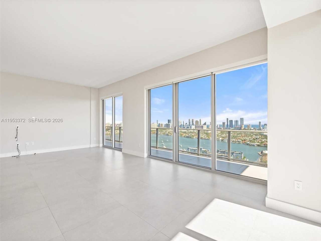 NE 164th St & W Dixie Hwy - Photo 2 of 22