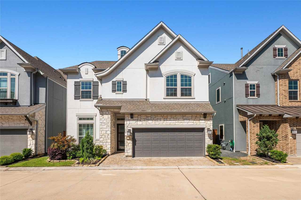 1711 Leilani Dr - Photo 2 of 33