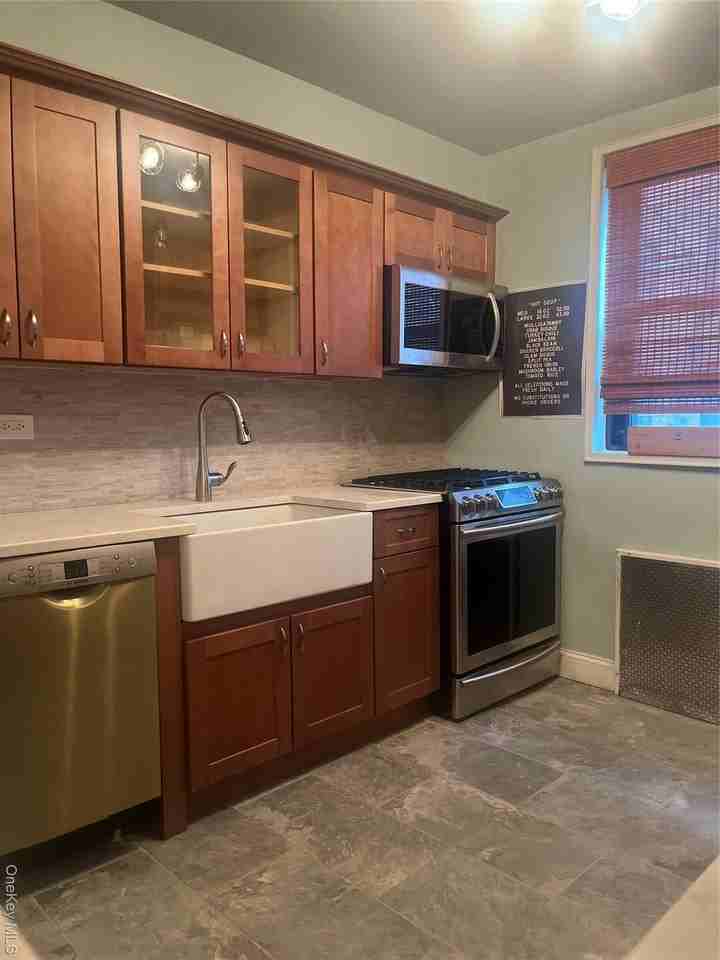 13915 83rd Ave Apt 233 - Photo 5 of 10