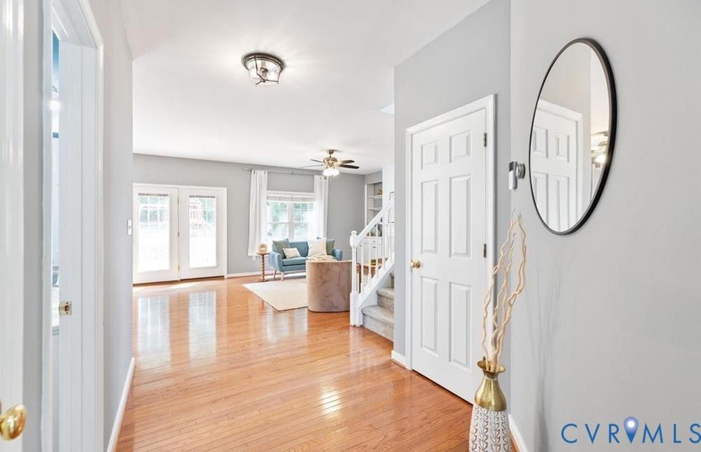 1937 Bantry Dr - Photo 5 of 28