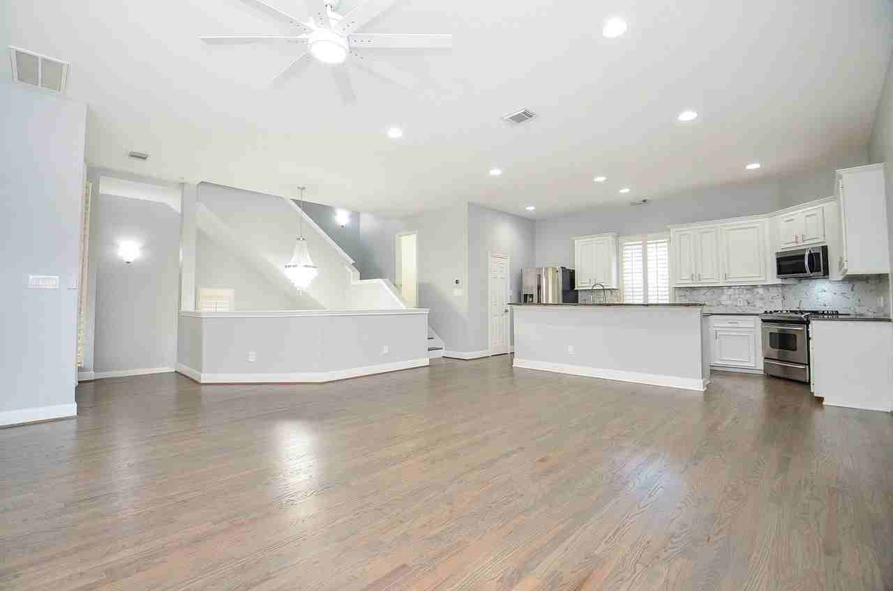 1016 Studer St - Photo 7 of 29