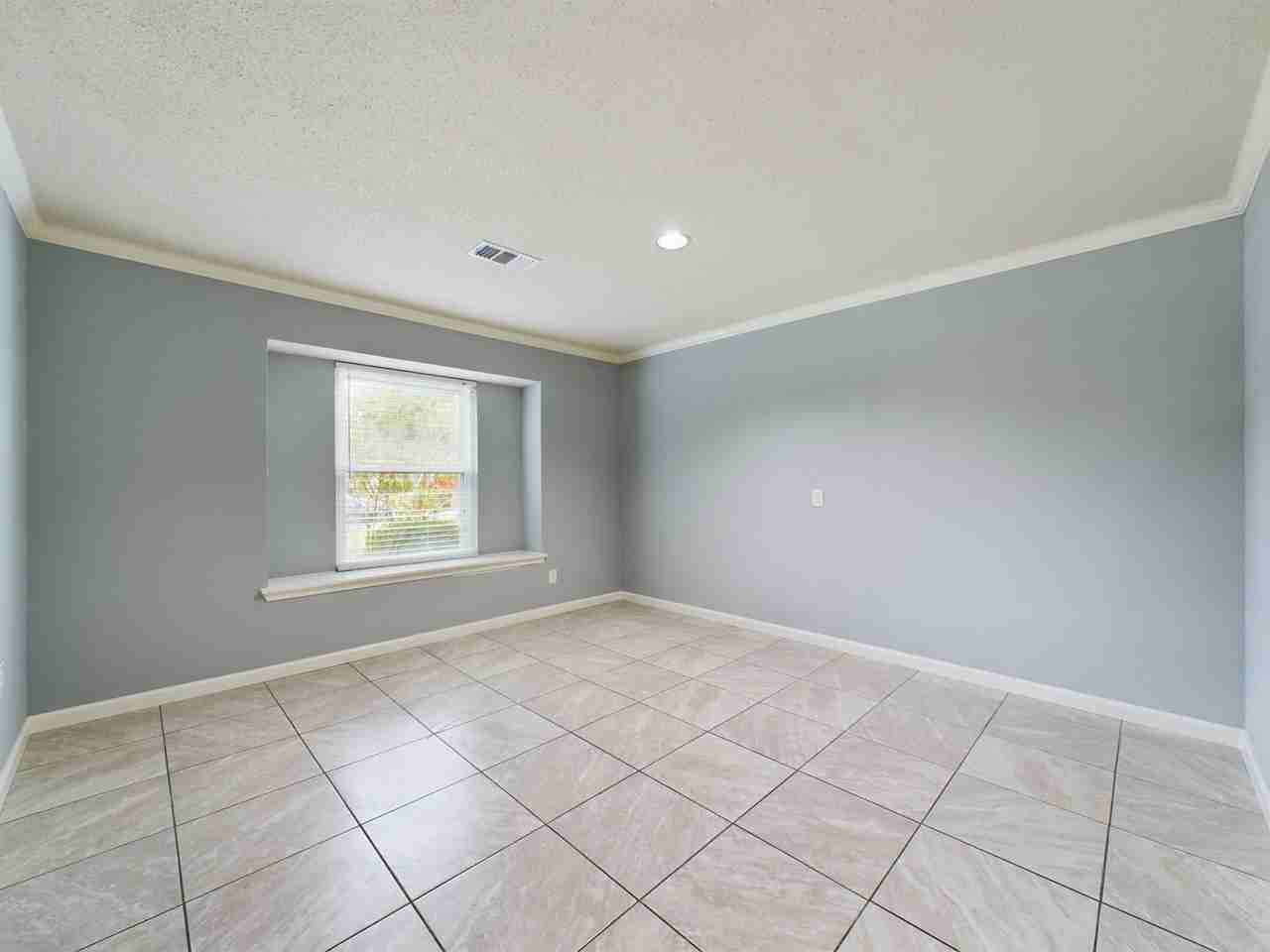 11522 Sagegrove Ln - Photo 7 of 29