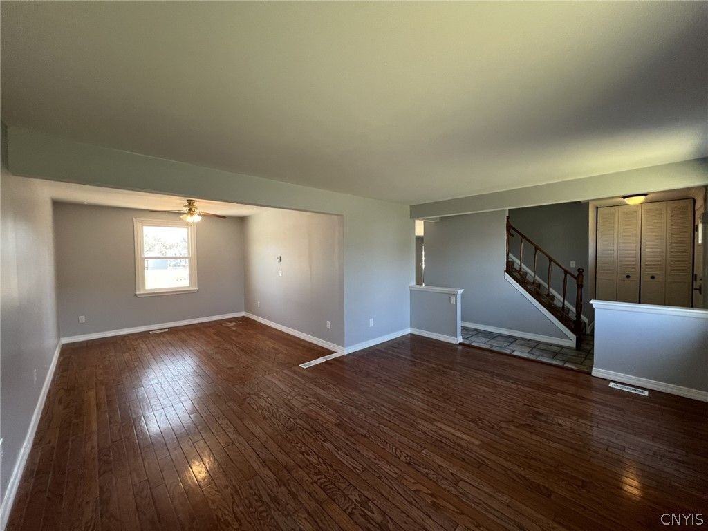 10 Echodale Ave - Photo 4 of 29