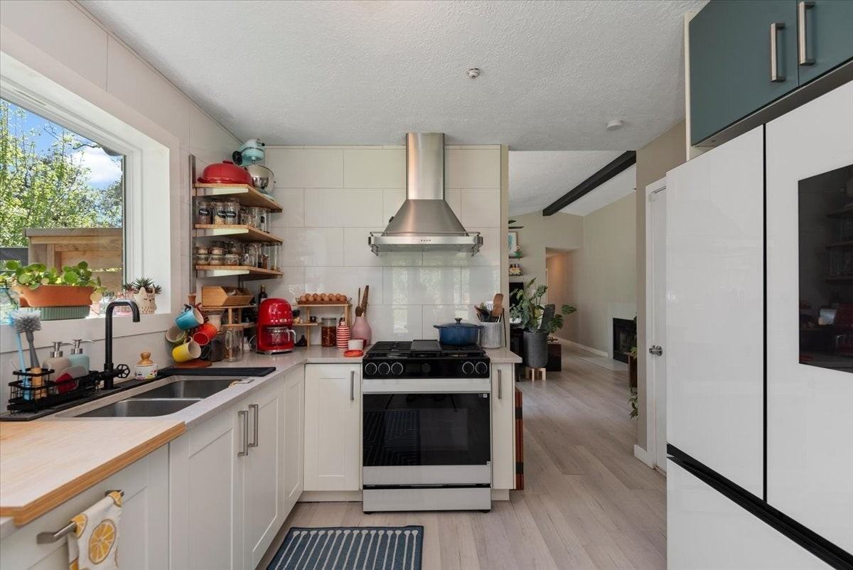 88 W High Oaks Cir - Photo 4 of 23