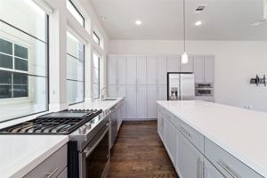 featured image of 5648 Darling St