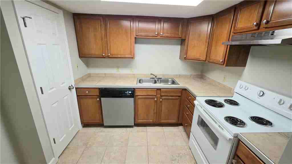 223 Melvyn Dr ##C - Photo 5 of 12