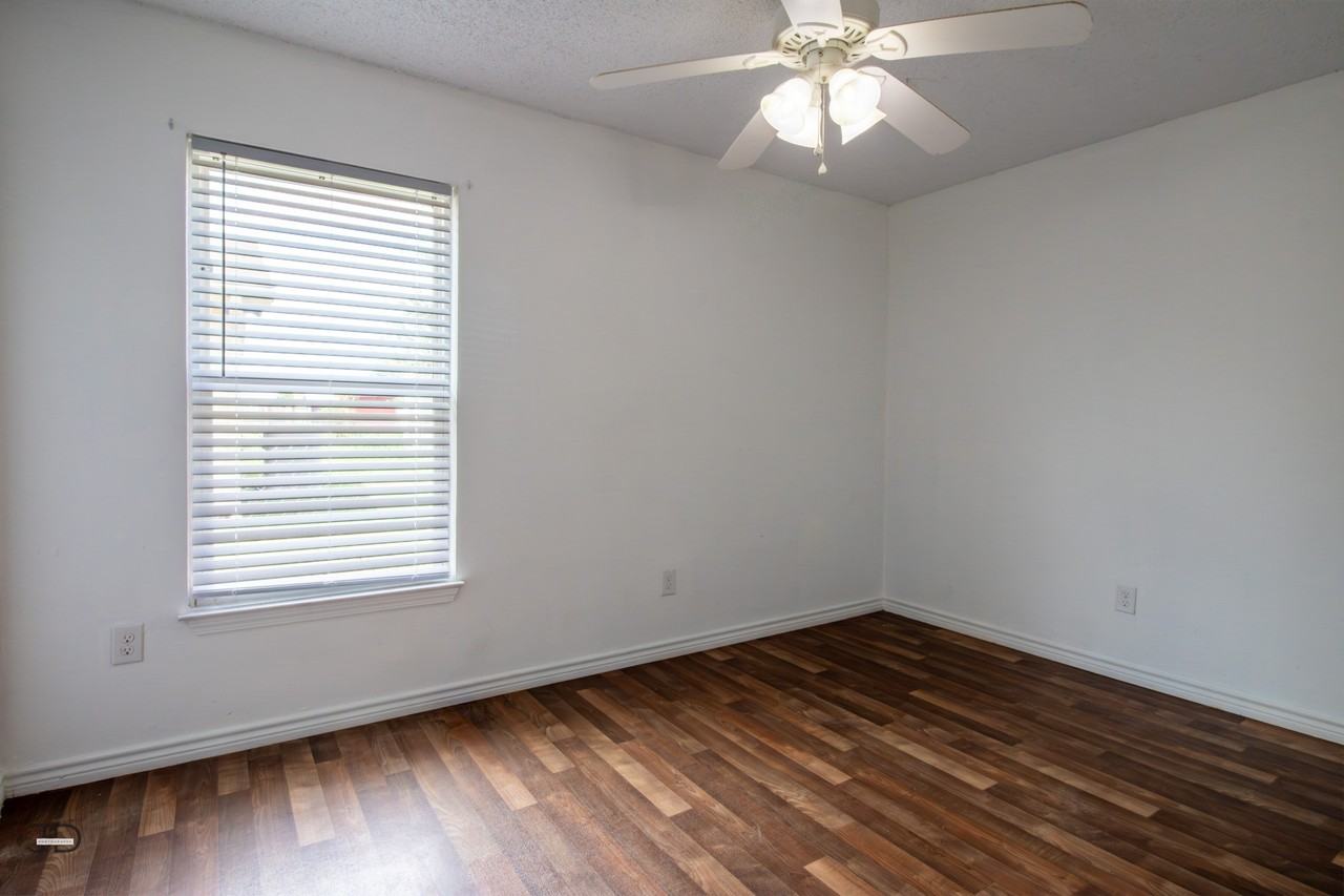 33 Grant Gill Ln #1 - Photo 6 of 25