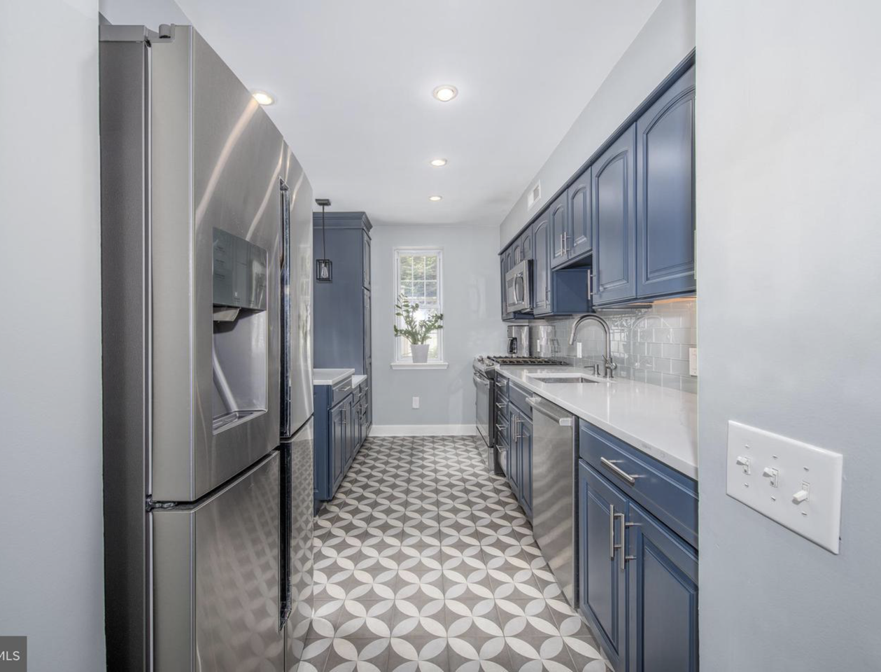 307 Gaskill St #1 - Photo 6 of 22