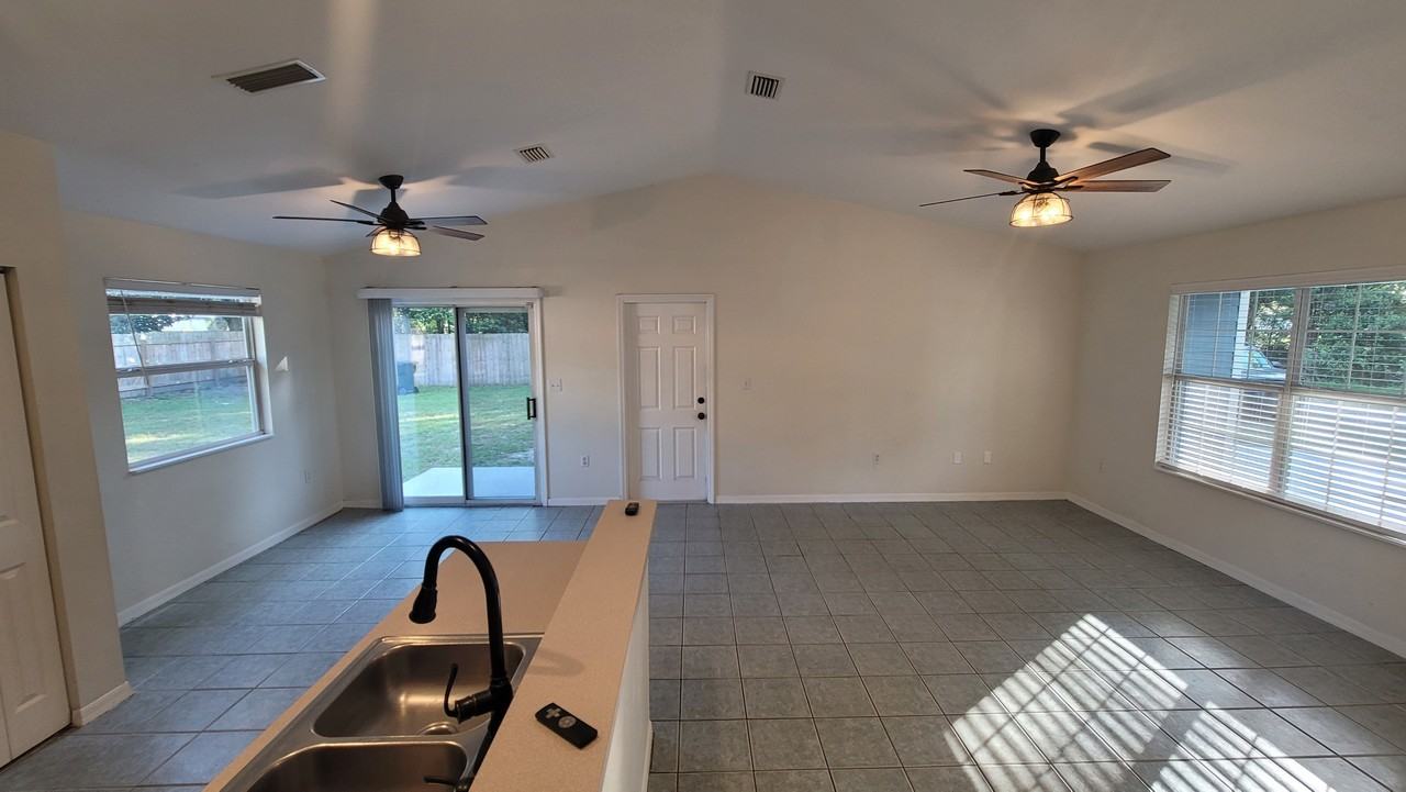19491 Nw 237th St #1 - Photo 3 of 16