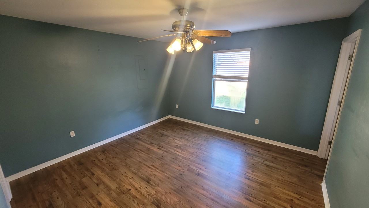19491 Nw 237th St #1 - Photo 6 of 16