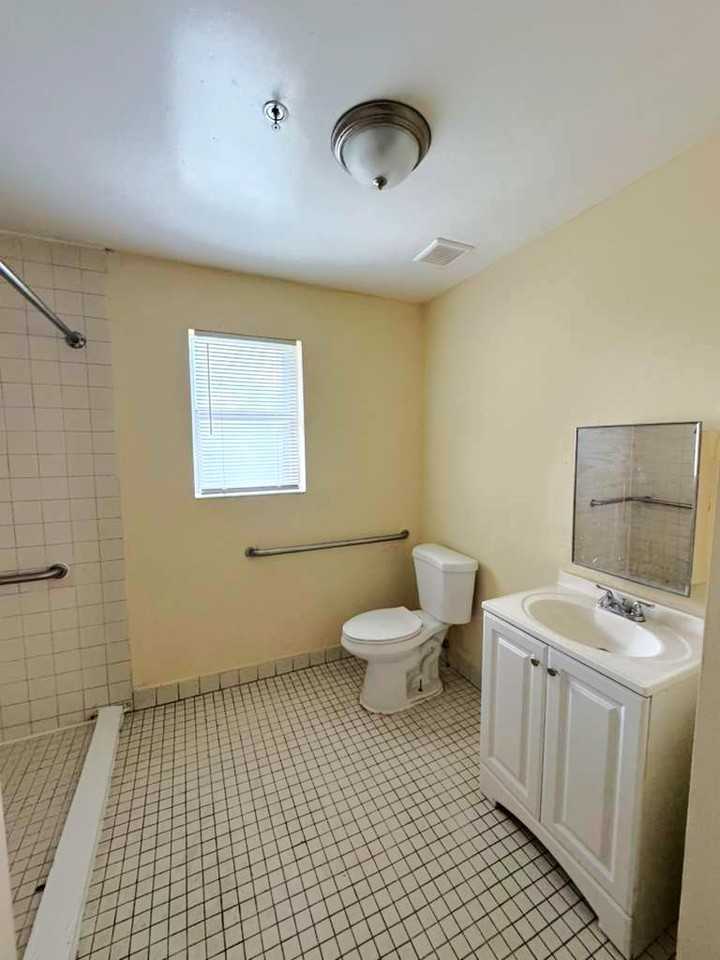 7136 Nw 14th Pl #7136-4 - Photo 5 of 5