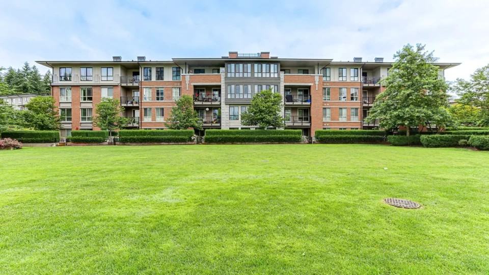 1135 Windsor Mews #204 - Photo 2 of 29