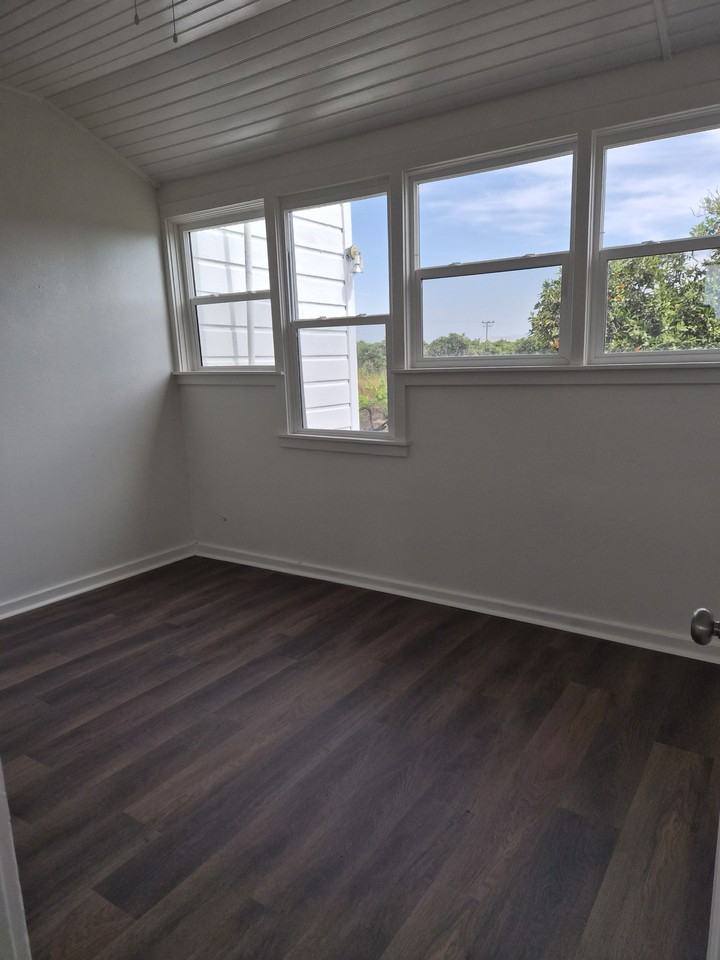 10395 Avenue 384 #1 - Photo 7 of 11