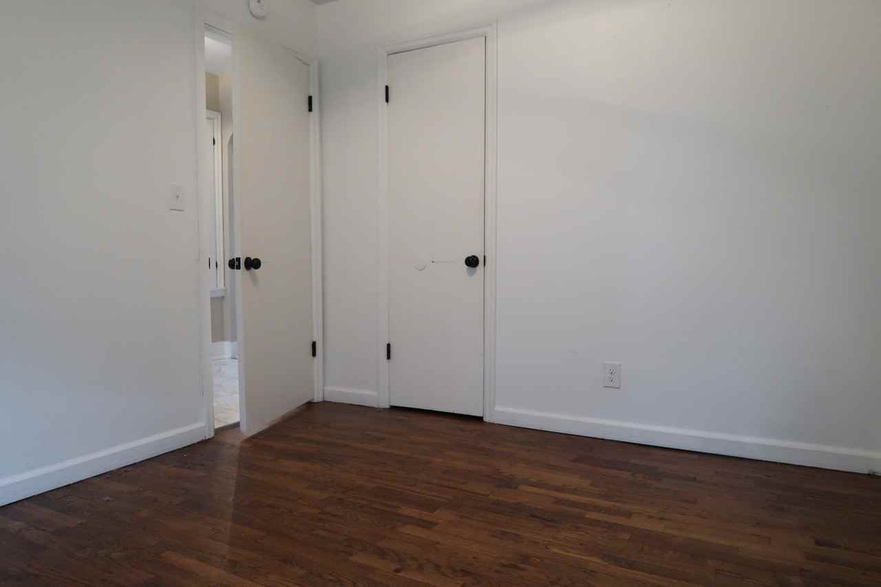 1221 Powers Ave Nw #1 - Photo 4 of 10