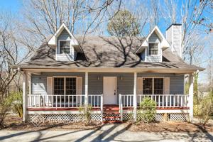 featured image of 1571 Larkwood Dr