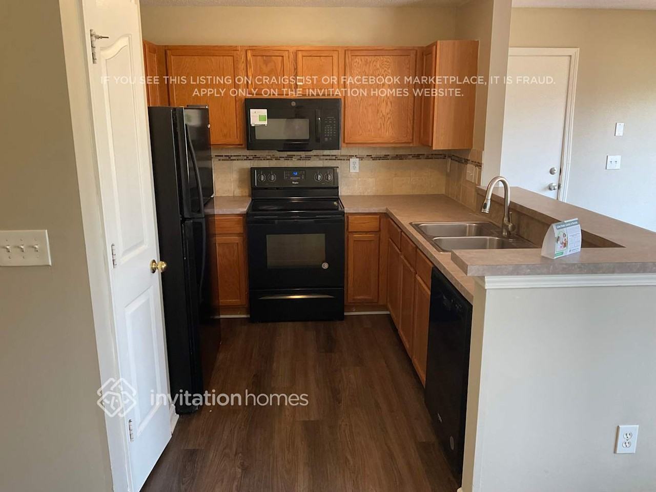 10810 Azure Valley Pl - Photo 6 of 15