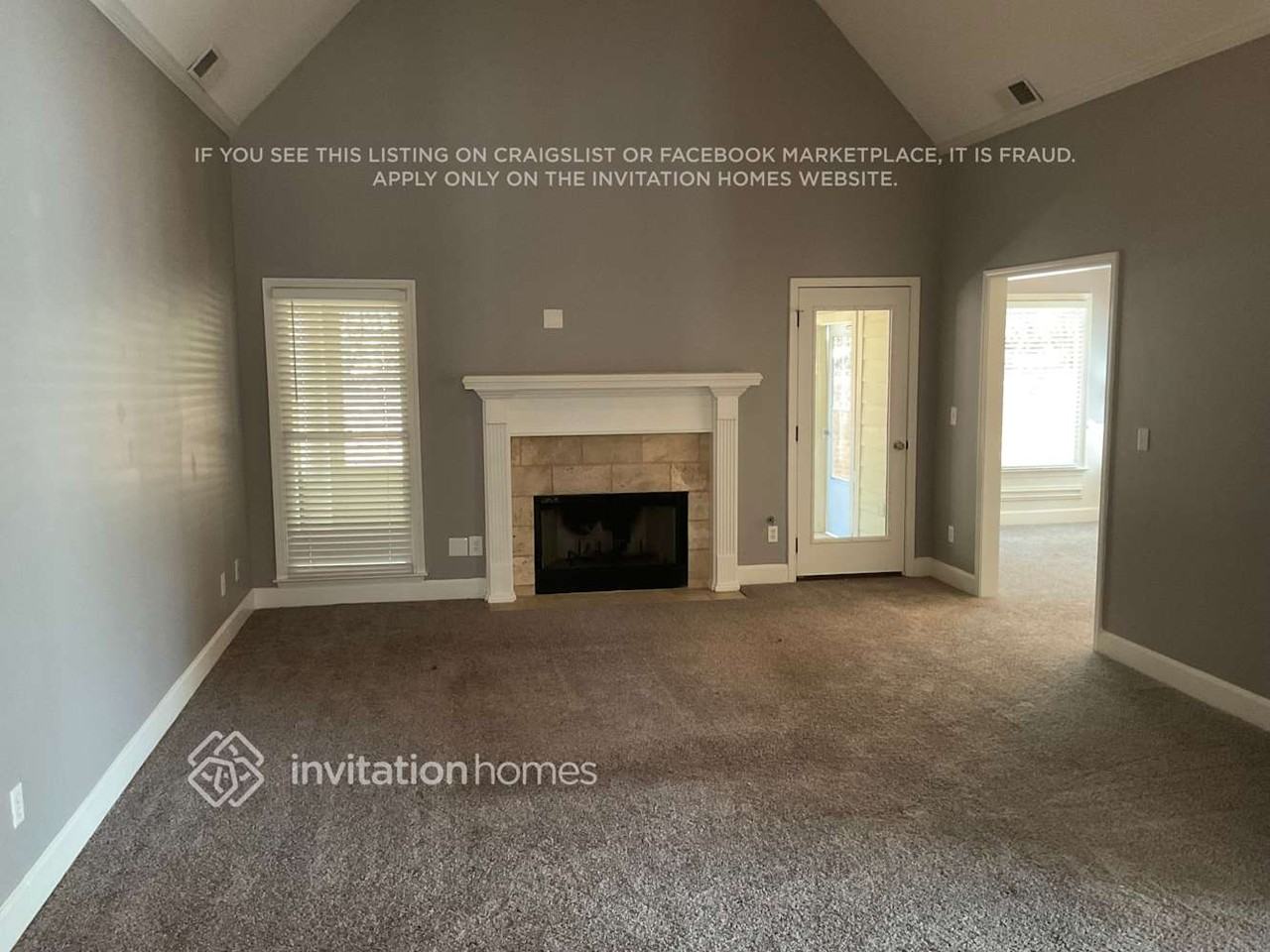 1085 Chippewa Oak Dr - Photo 2 of 8