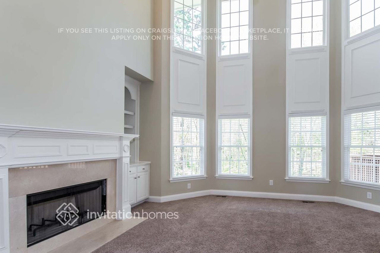 3864 Lost Oak Dr - Photo 3 of 22