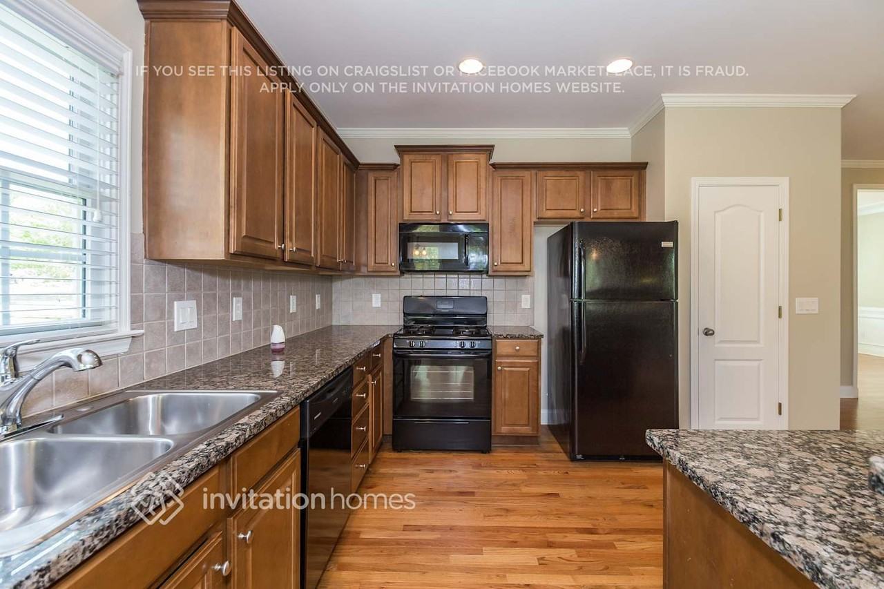 3864 Lost Oak Dr - Photo 7 of 22