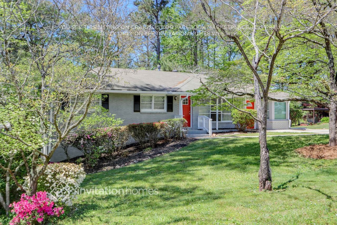 4378 Chelou Dr - Photo 2 of 26