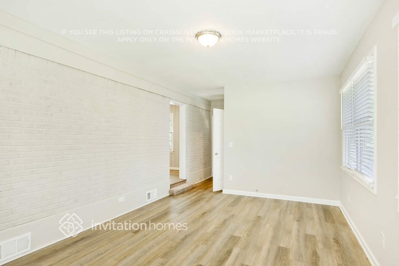 4378 Chelou Dr - Photo 6 of 26