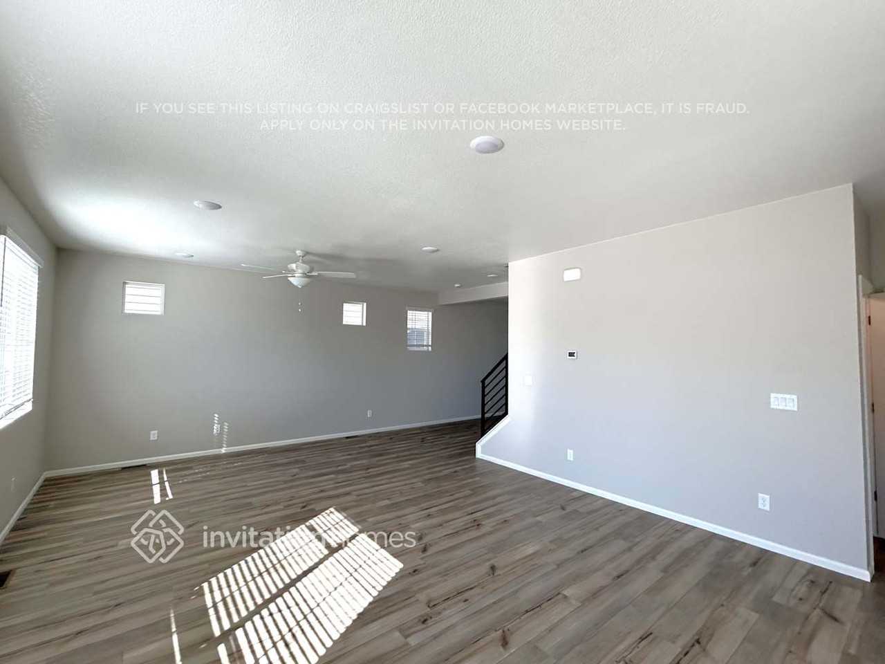 22322 E 38th Pl - Photo 2 of 12