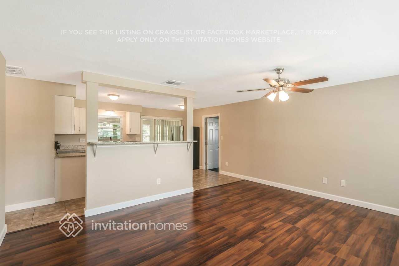 2388 Nash St - Photo 2 of 14