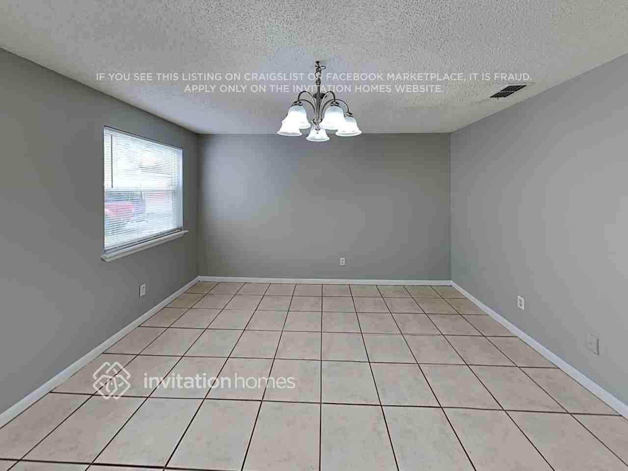 10393 Arrow Lakes Dr E - Photo 6 of 15