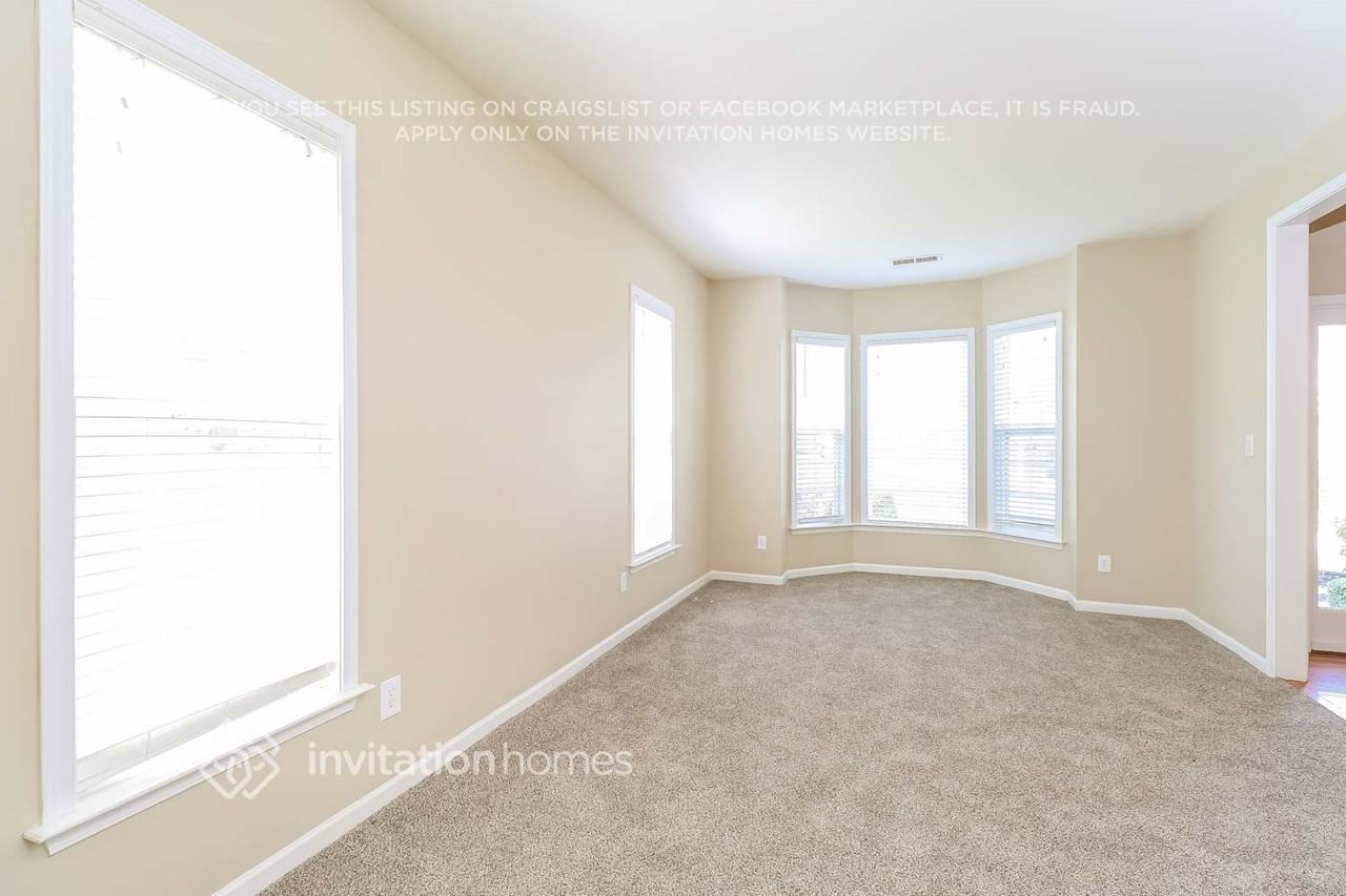 6036 Graburns Ford Dr - Photo 6 of 20